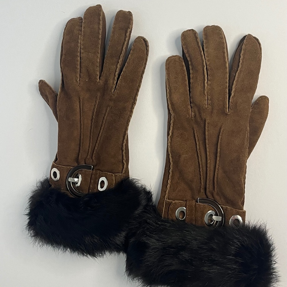 Coach brown suede driving gloves with real black fur trim and buckle accents